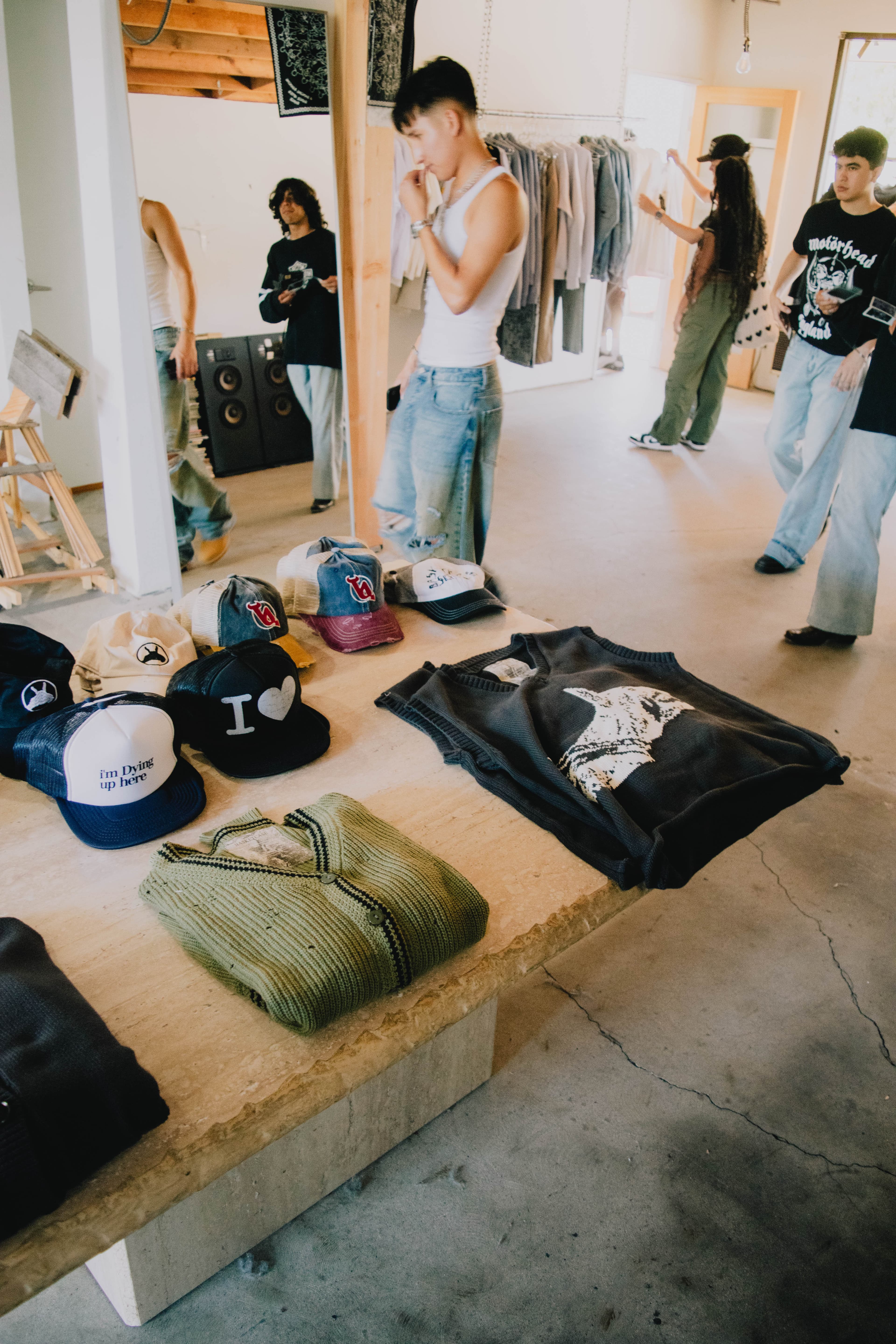 Zach Kinninger // Basketcase Gallery — photo 3